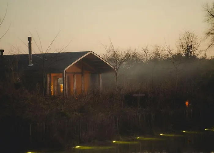 ホテル Les D'ostende 4*